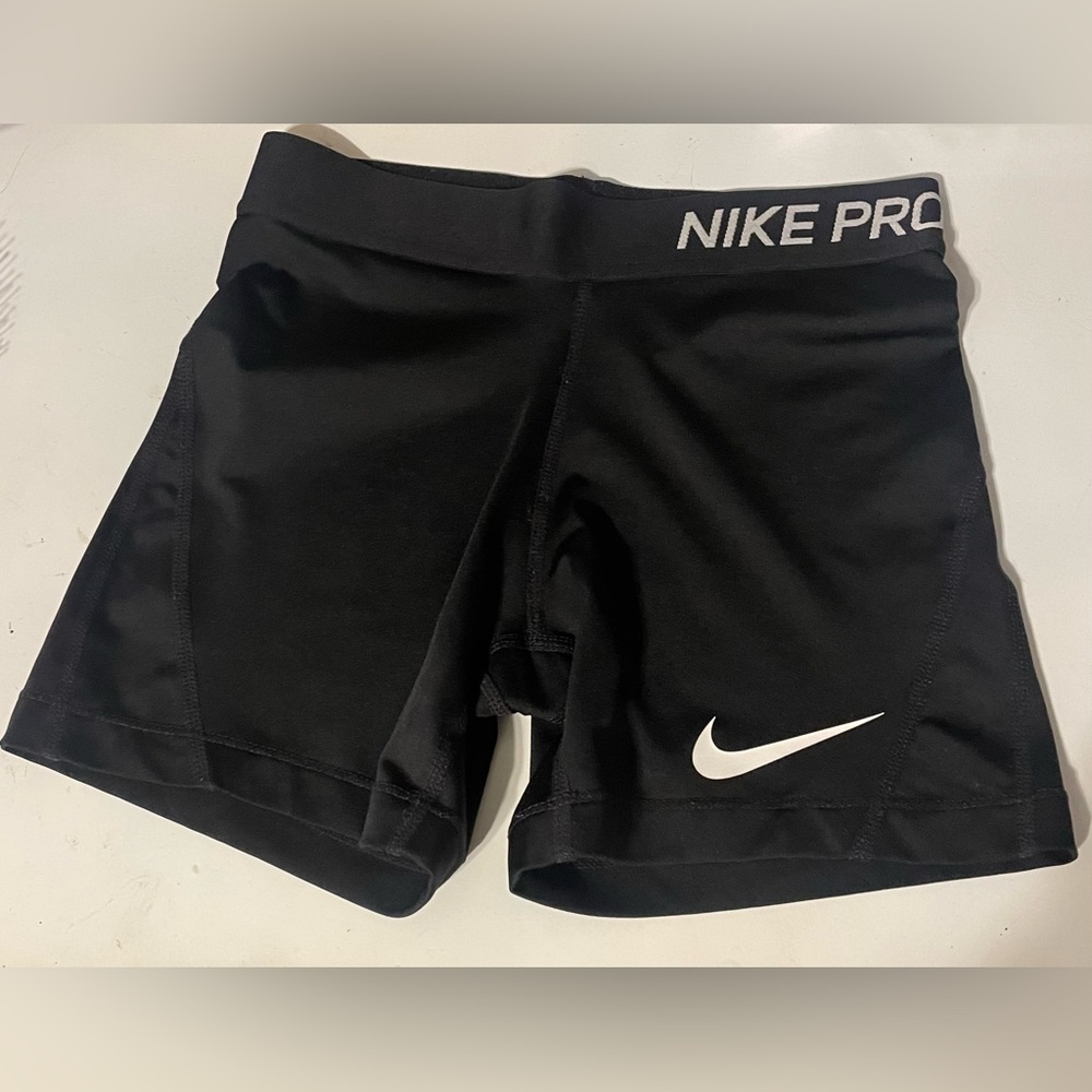 girls nike pro spandex